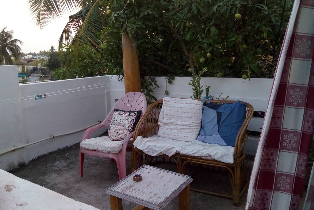 Private open sit out