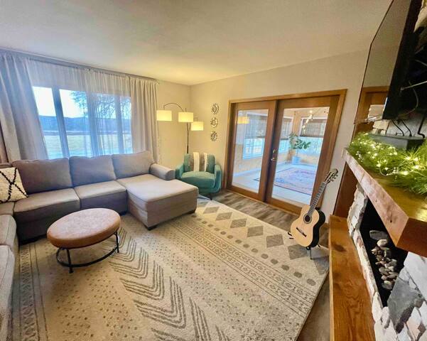 House on the Hill Retreat gallery image 2