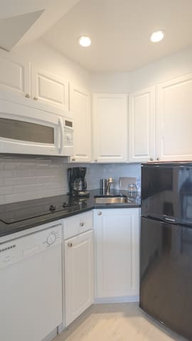 Ocean view One Bedroom Loft !