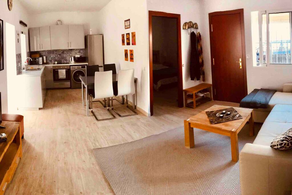 Living room & kitchen (Nov 2018 update)