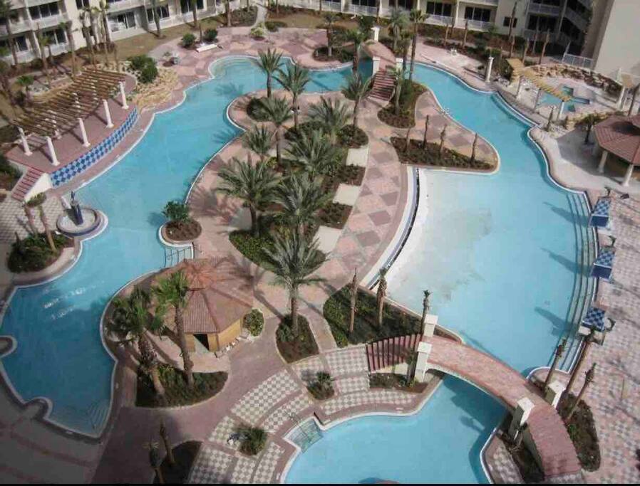 Pool of the complex