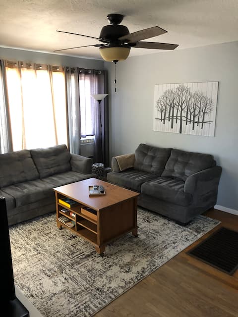Popular Airbnb listing: Cozy 2 Bedroom 1 Bath Home ~ Sleeps 6 in Mid City:Eastern Area