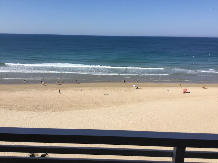 Aquí desayunamos mirando a la playa