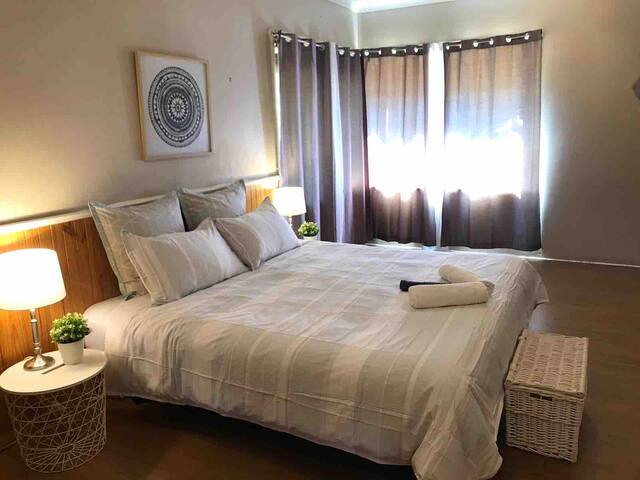 Airbnb Cowra Holiday Rentals Places To Stay New South
