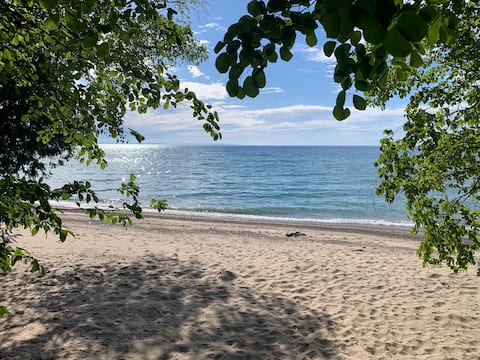 Lake Michigan beach house! Sunsets & island views
