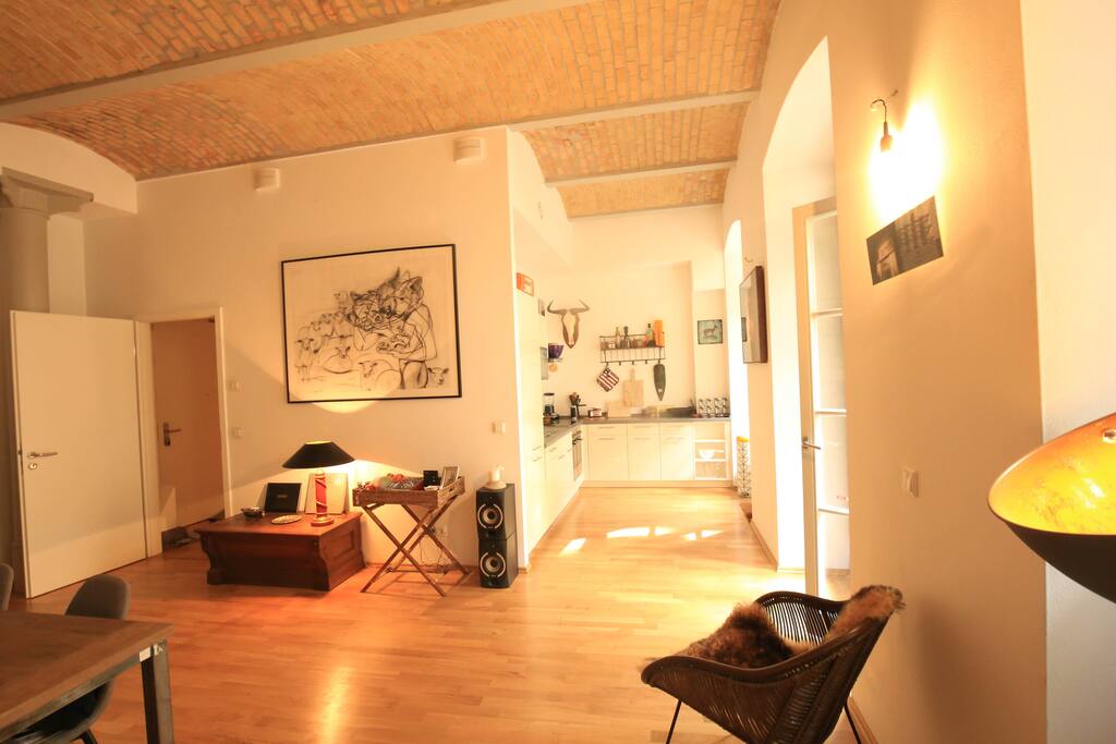 Living Room & Kitchen Niche