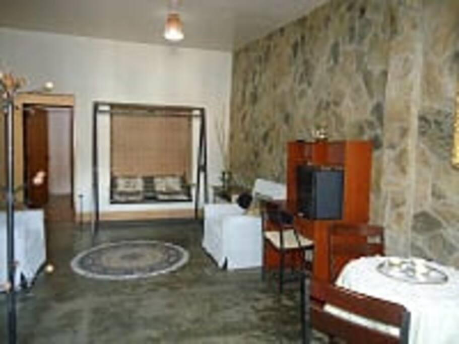 Salón de estar con ordenador