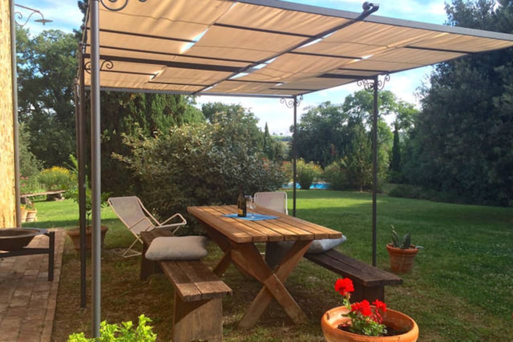 gazeebo esterno in uso esclusivo