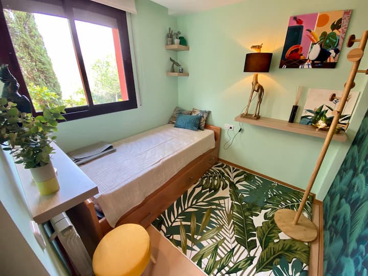 חדר נעים לאדם אחד. 