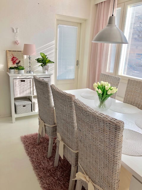 Successful Airbnb property: City center, 56m2 flat with excellent location. in Nalkala