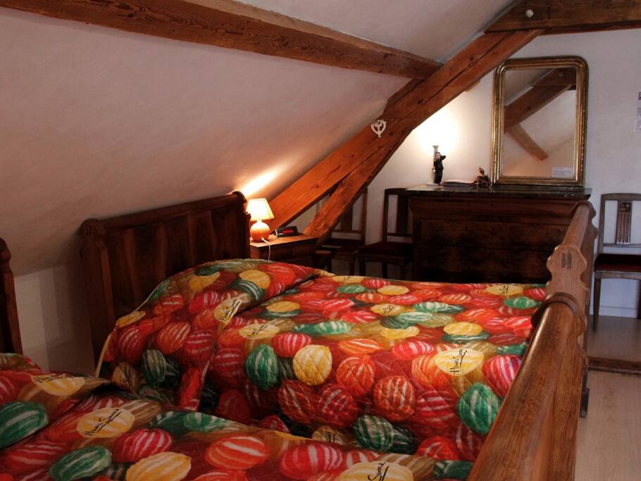 Guest room