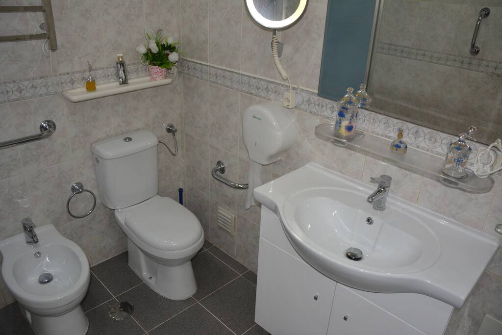 Bathroom / Casa de Banho / Salle de bain