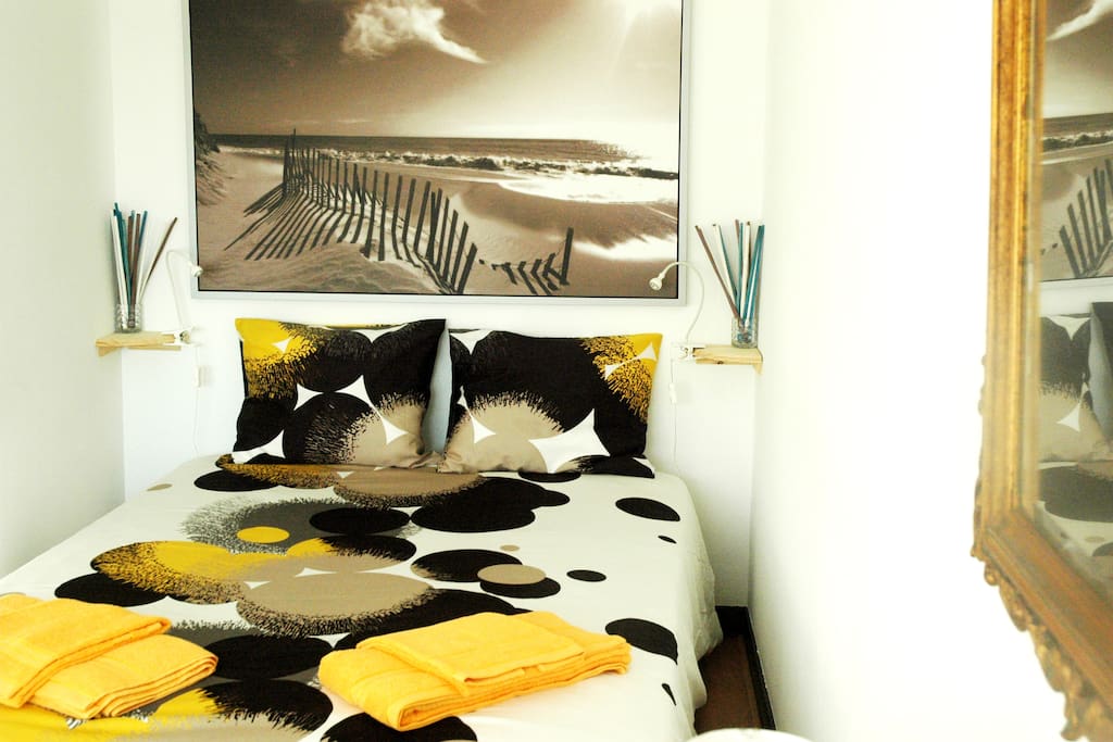 Reading lights and a confortable and quality mattress for your confort.