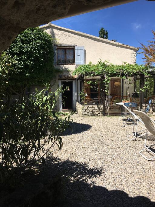 Maison principale et sa verrière
