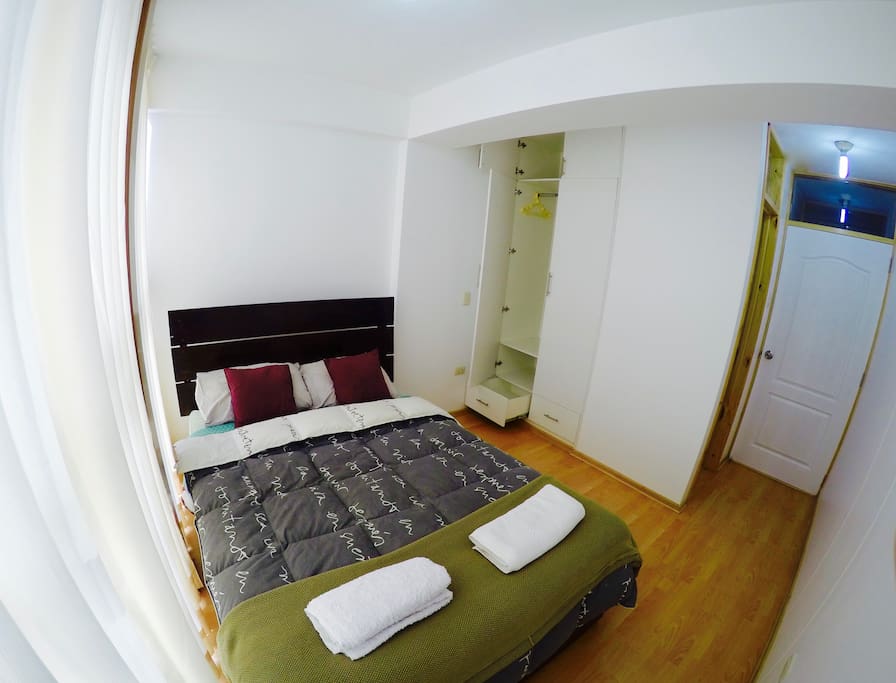 Cuarto con Walk in closet y baño incluido