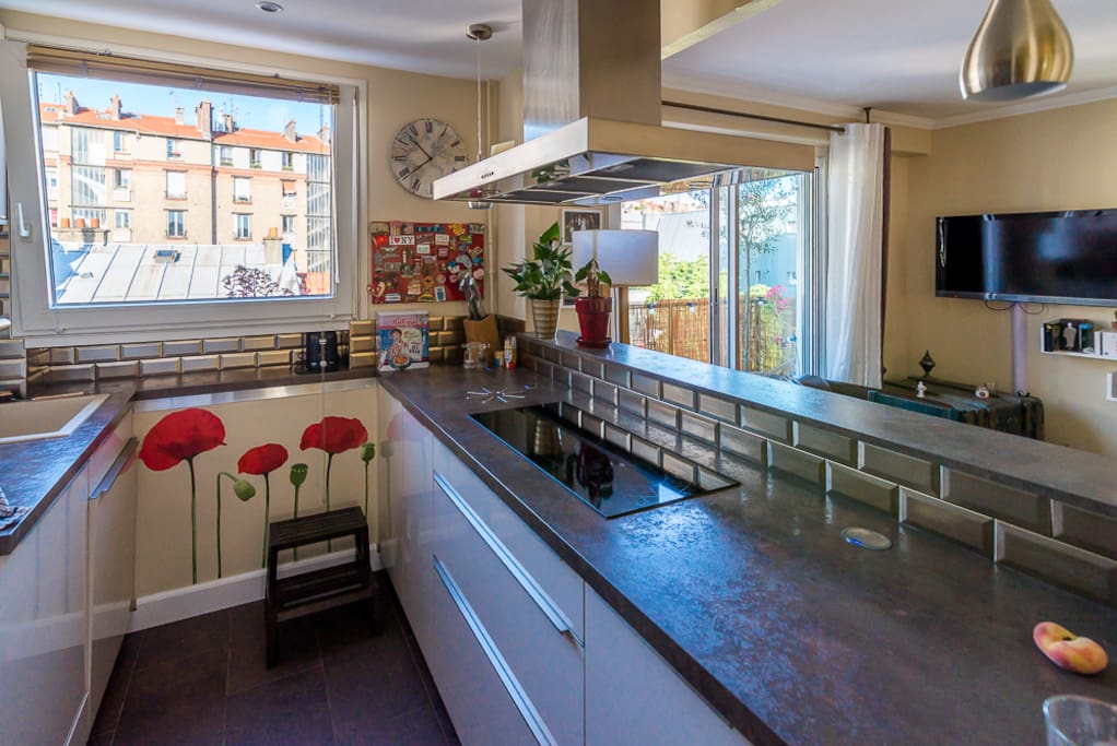 Fully-equiped kitchen