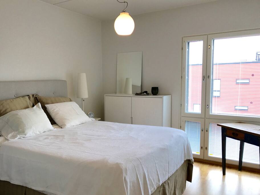 Bedroom 1 with queen size bed
