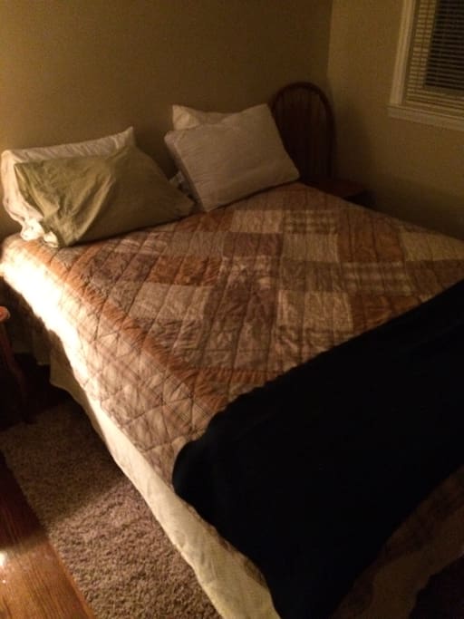 Queen size bed