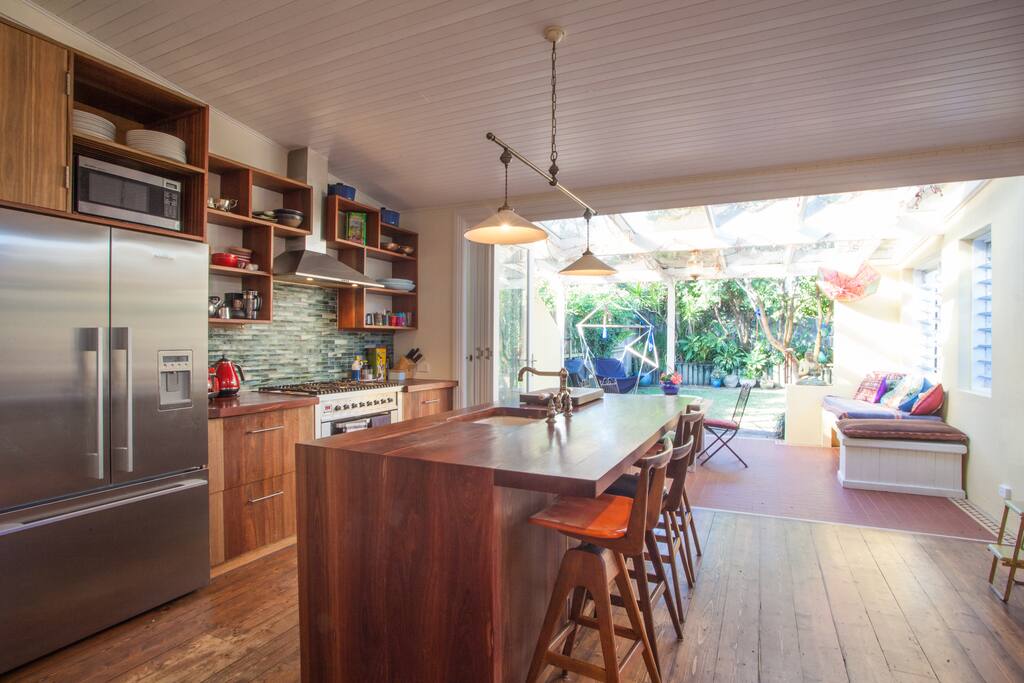 Gorgeous kitchen you will love to cook in.