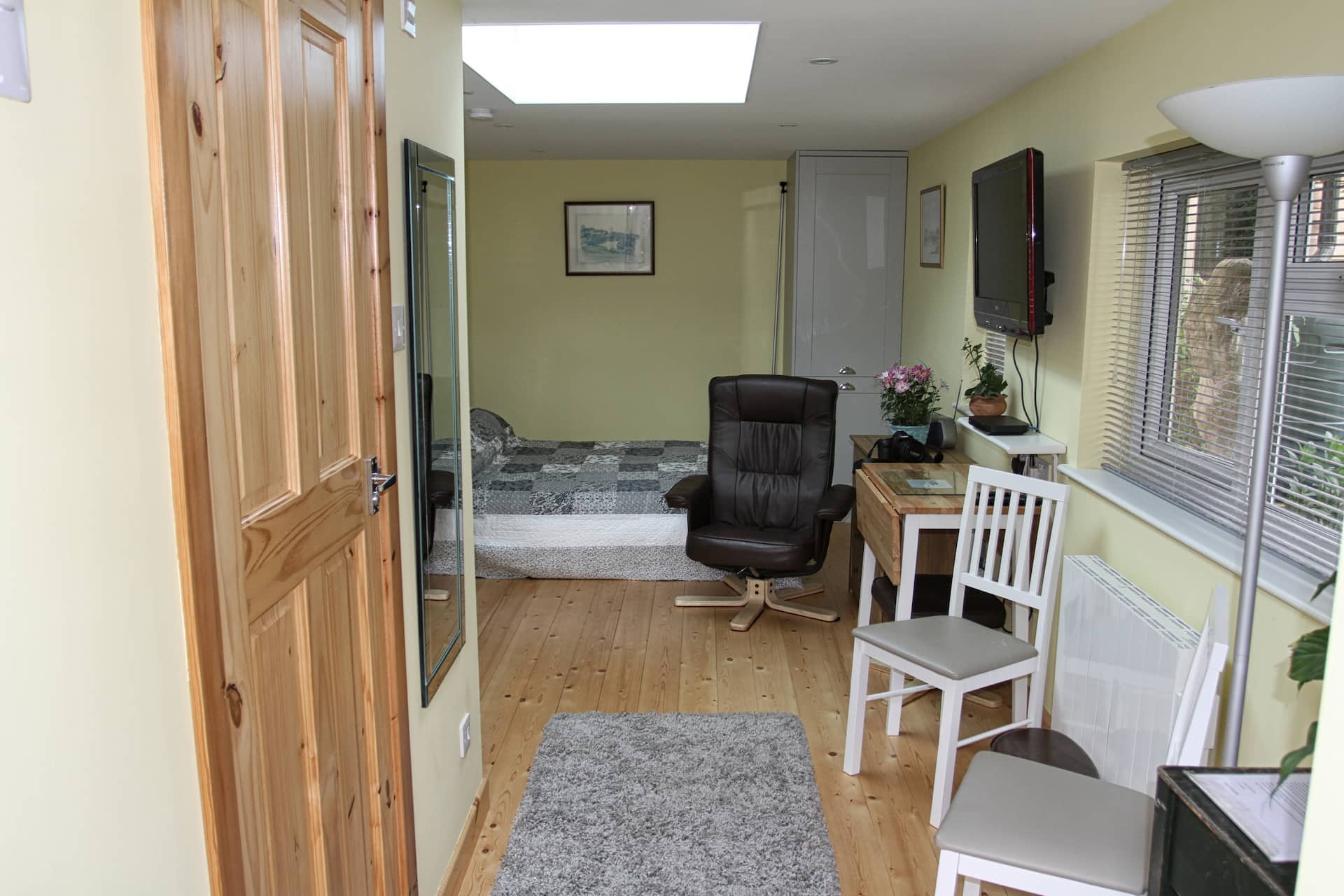 Light and Airy. En-suite with own private access.