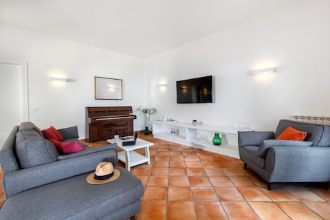 Successful Airbnb property: the fountain in Massa Lubrense