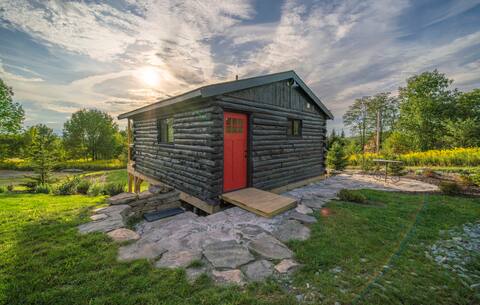 Camp Bluestone Queen Cabin Ski, hike, bike, fish.