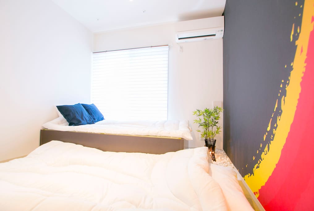 1BR modern Japanese-style apt. space (with Japanese futon)