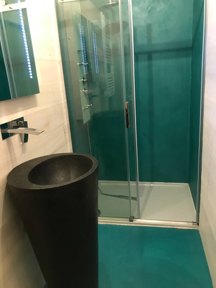 Dhomë gjumi 2