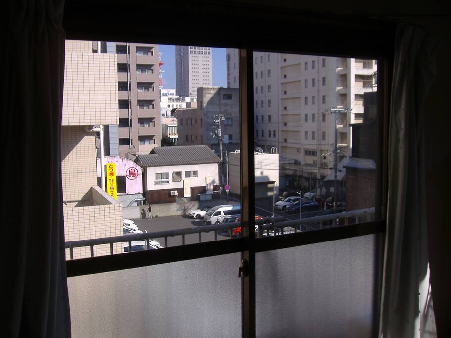 東の窓から