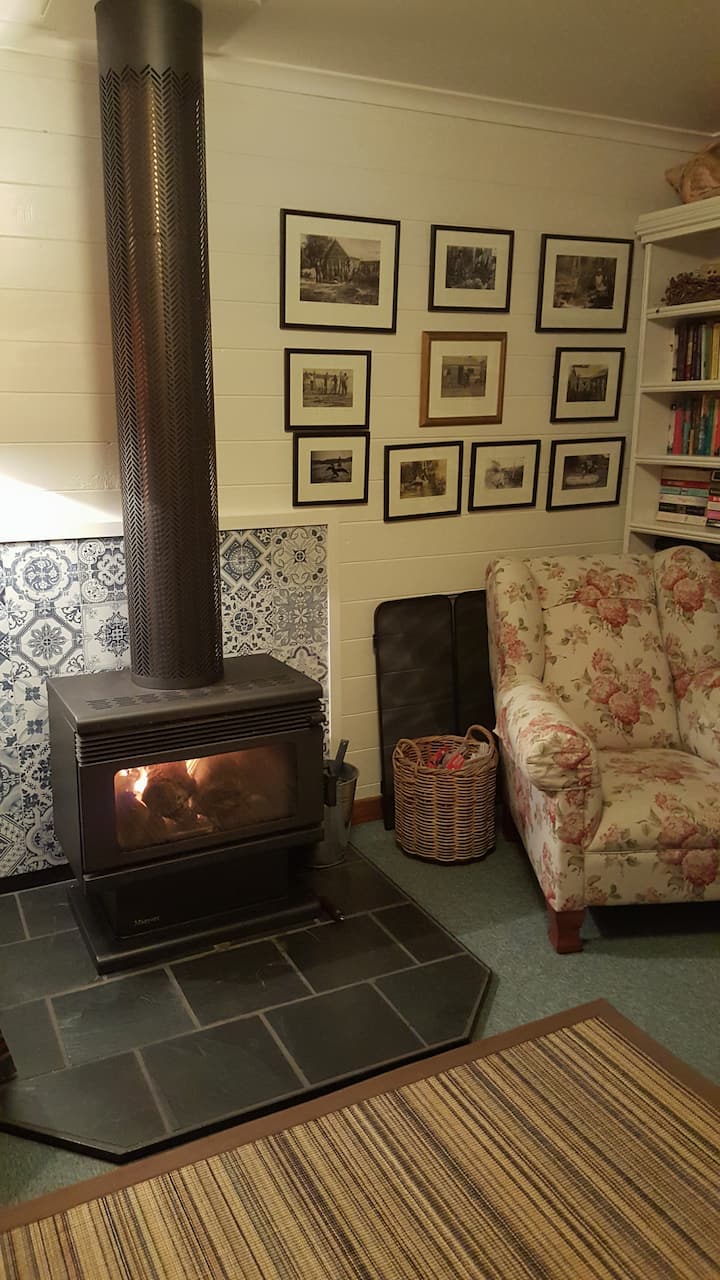 Sisters Cottage Cottages for Rent in Sisters Beach, Tasmania, Australia