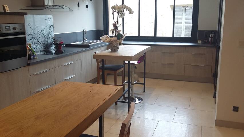 Independant House near RN4