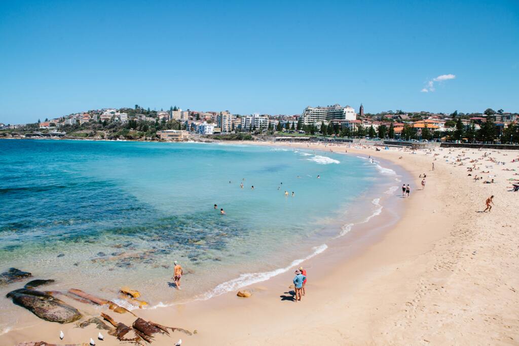 5 Minute Drive to Coogee Beach