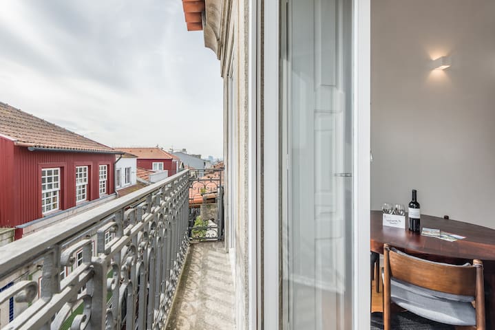 The Porto Concierge - Mártires Duplex