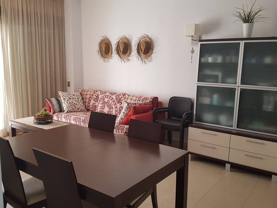 Salón con sofá cama
