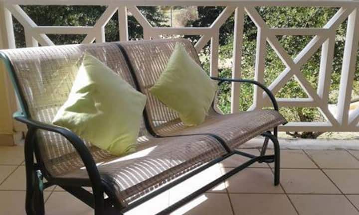 Happy Hummingbird Romantic Penthouse Hideaway... - Tobago