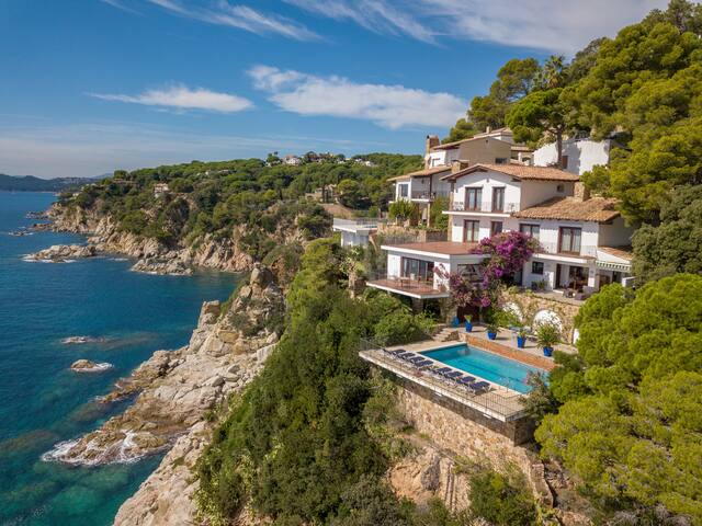 ★ CoastalVillas – Villa Mar Blau ★ on the sea! gallery image 3