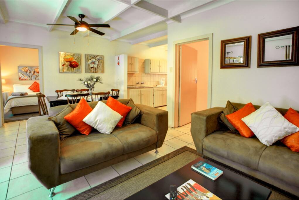 Family cottage with Three bedrooms, three bathrooms, full kitchen, lounge and dining room, patio and barbecue facilities