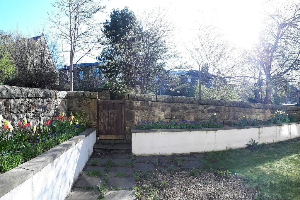 GARDEN