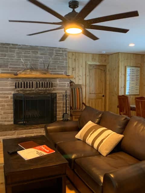 Popular Airbnb listing: Aspen Hollow, Now This is Colorado! in Buena Vista / Salida