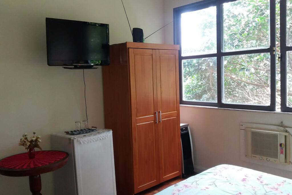 TV FRIGOBAR AR COND. ARMÁRIO