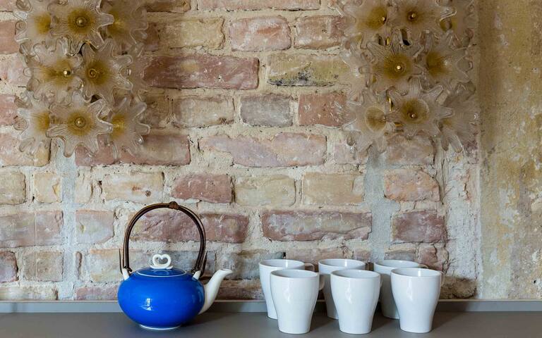 2-Bedroom Deluxe Apartment with Balcony gallery image 3