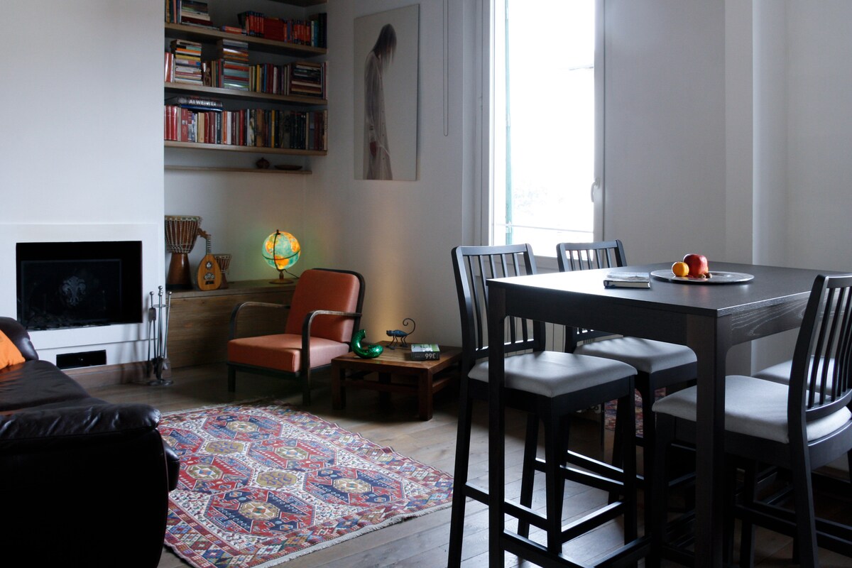 ห้องนั่งเล่นแบบเปิดโล่ง 