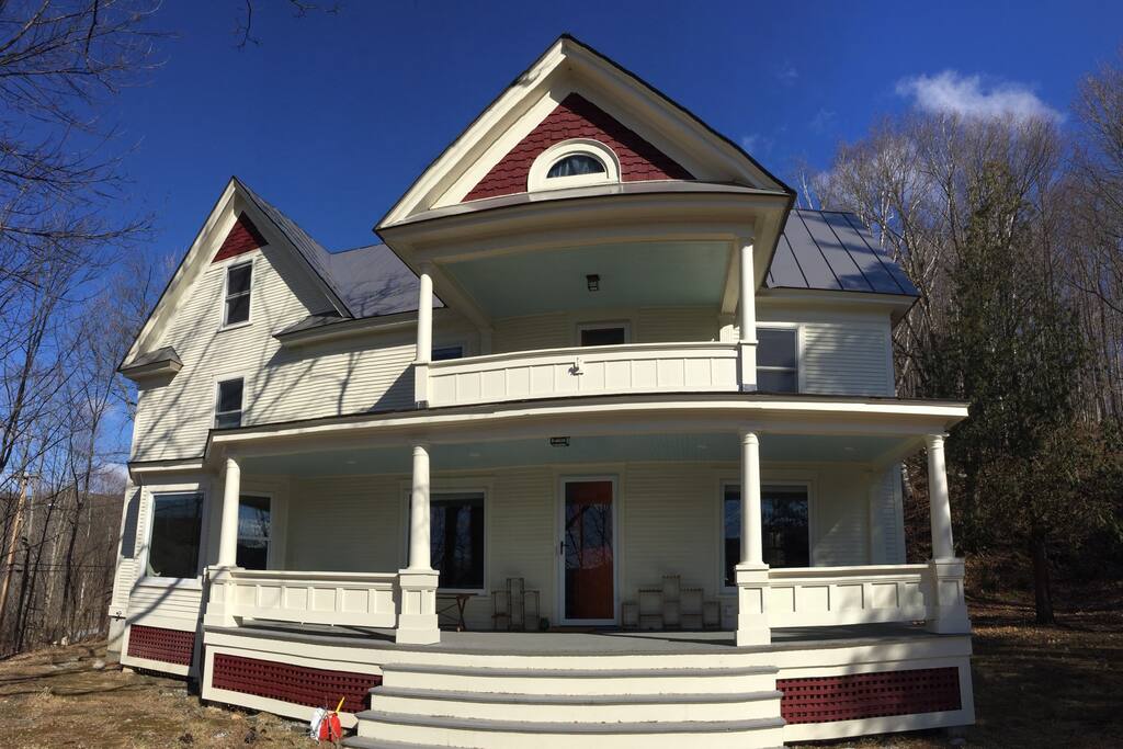 1860 Victorian with a new standing seam roof