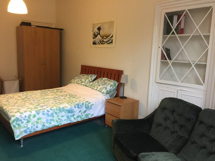 Large room with bay window