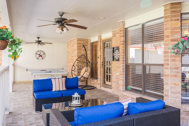Beautiful Texas Ranch Style House W Private Patio July 2021 San Antonio Tx Usa 4 Bedroom 2 Bathroom Beautiful Texas Ranch Style House W, Patio House San Antonio Tx