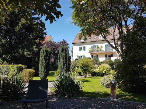 Beautiful apartment best location near Red Bull R.