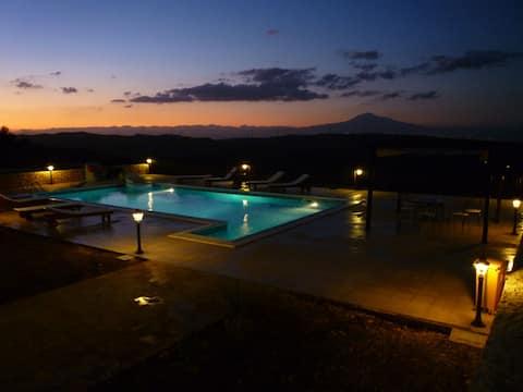 Wonderful villa with swimming pool in Syracuse