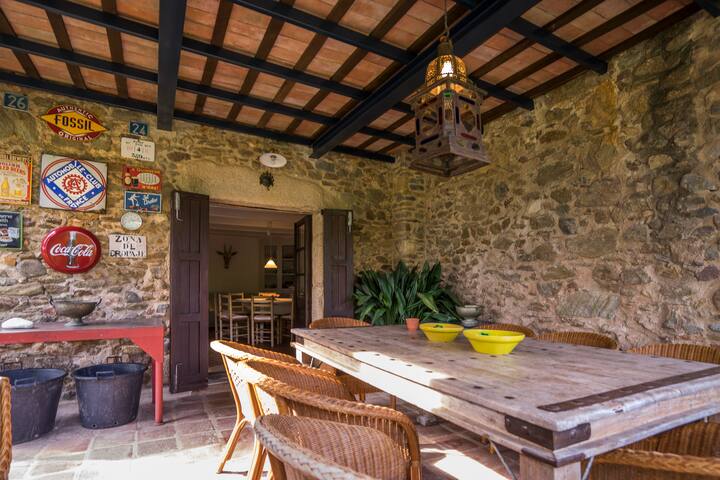 Masia Catalana con encanto en la Costa Brava gallery image 5