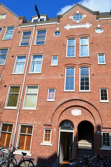 View of the apartment building