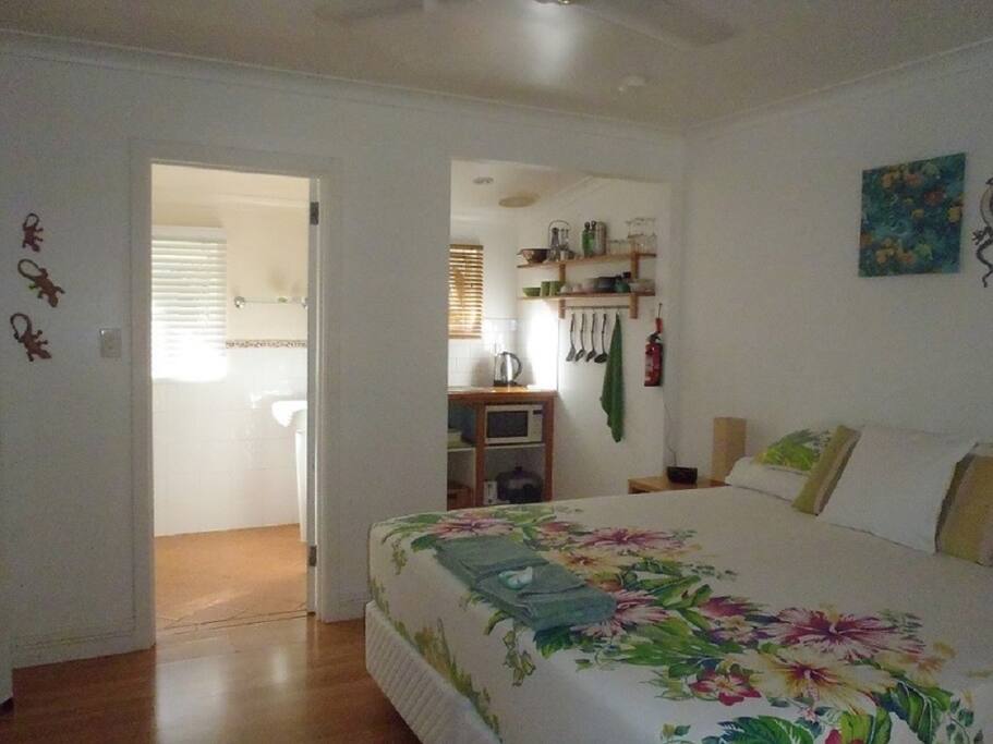 Room 1 - the green room. Clean and comfortable.